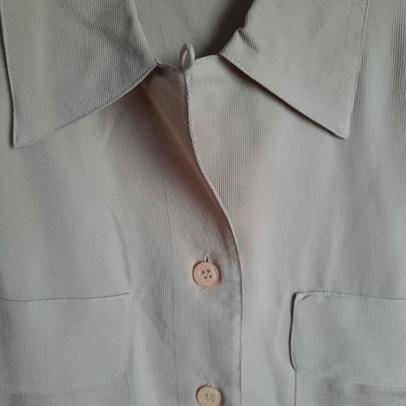 Christie & Jill Silk Long-Sleeve Tan / Cream Camp Shirt Blouse Size XS - Picture 2 of 6